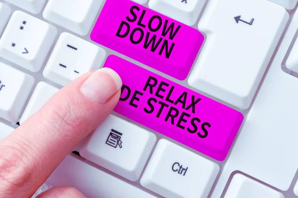 Inspiracja Pokazująca Znak Zwolnij Relaks Stres Przegląd Biznesowy Zmniejsz Poziom — Zdjęcie stockowe