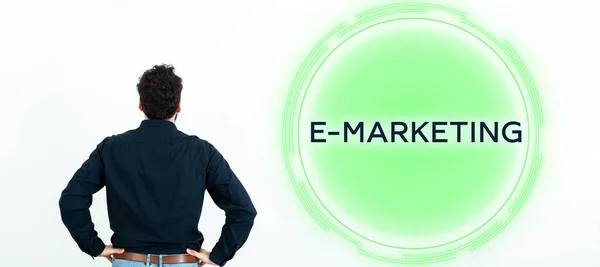 Exibição Conceitual Marketing Word Business Que Vende Produtos Serviços Eletronicamente — Fotografia de Stock