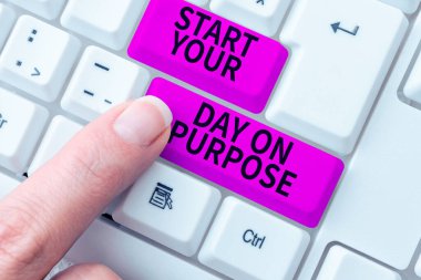 Güne Amaçla Başla, İş Konsepti 'nin ne yapacağına dair temiz fikirleri var.