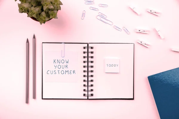 Text Sign Showing Know Your Customer Business Approach Marketing Creating — 스톡 사진