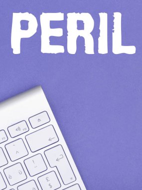 Metin gösterimi Tehlike, İnternet Konsepti son derece zor, tehlikeli ya da tehlikeli bir şeyi gösterir