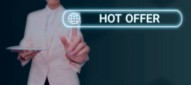 Hot Offer 'ı sunan metin başlığı, indirimli fiyat veya oranlarda sunulan ürün veya program için sözcük