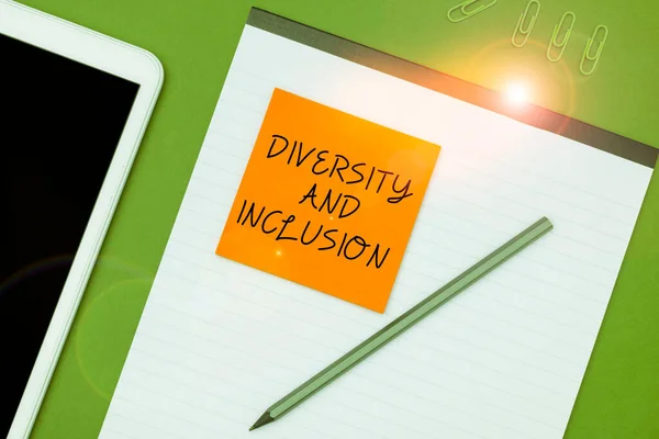 Ispirazione Mostrando Segno Diversità Inclusione Parola Gamma Differenza Umana Include — Foto Stock