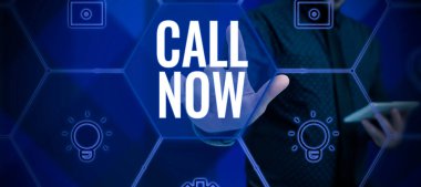 Metin Çağrısı, Kavramsal Fotoğraf hemen yazılıyor Telekom aygıtları kullanan bir kişi ile temas kurmak için