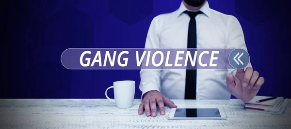 Rukopisný Text Gang Násilí Slovo Napsáno Porušení Zákonů Způsobených Skupinou — Stock fotografie