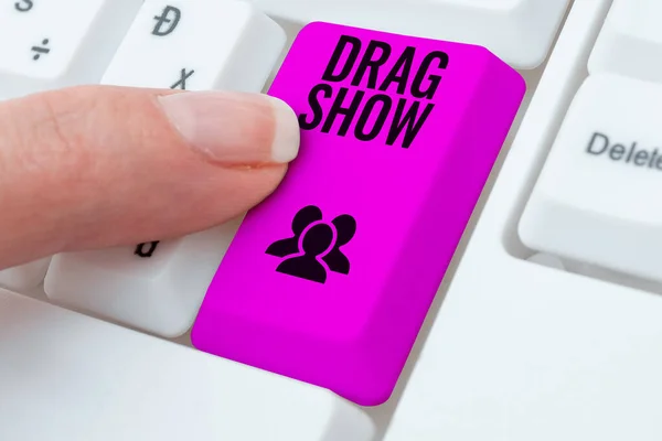 Drag Show Gösteren Metin Tabelası Arabanın Ilk Çeyrek Mili Bitirmeye — Stok fotoğraf