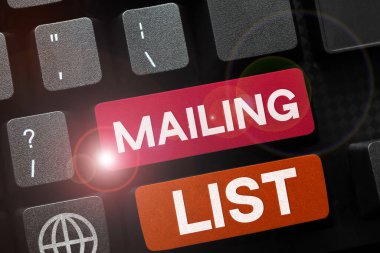 İlham verici E- posta Listesini gösteren metin, periyodik posta dağıtımına üye olanların listesine yazılan Sözcük