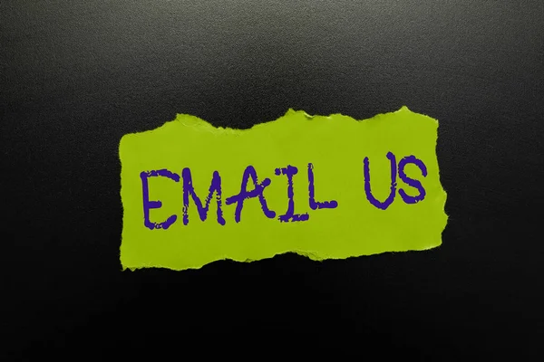Sign Displaying Email Business Concept Αποστολή Εμπορικού Μηνύματος Ομάδα Ανθρώπων — Φωτογραφία Αρχείου