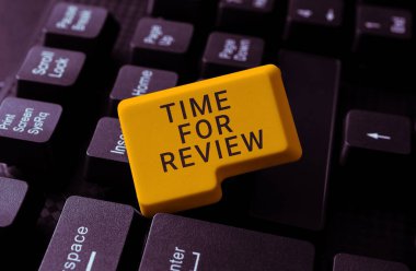 İnceleme için ilham zamanını gösteren metin, Değerlendirme Geribildirim Anı Performans Değerlendirmesi