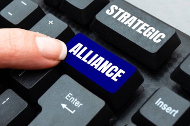 Stratejik İttifak, Kavramsal fotoğraf içeren metin başlığı hedeflere ulaşan devletler, partiler ve şahıslar arasında bir bağ