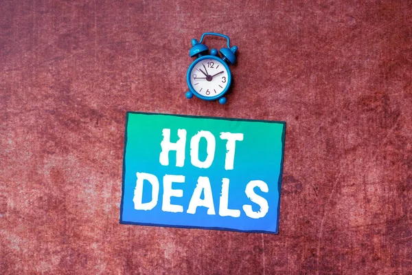 Tekst Bijschrift Presenteren Hot Deals Internet Concept Een Overeenkomst Welke — Stockfoto