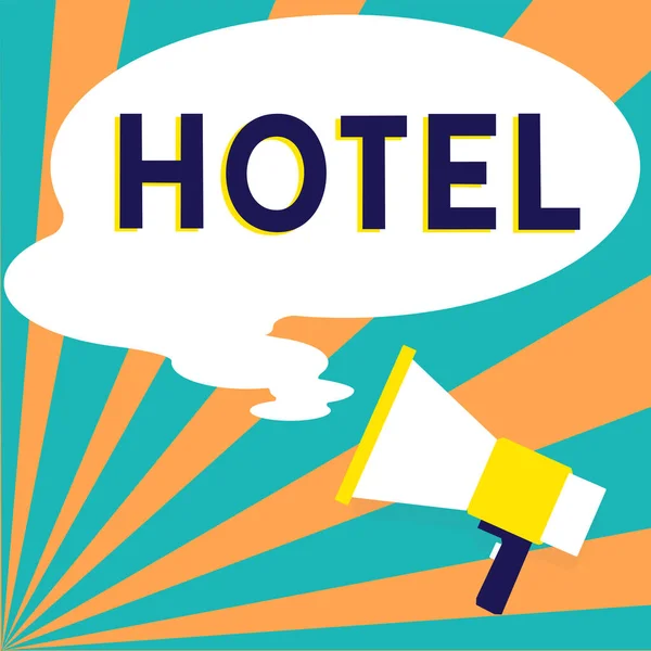旅行者のための宿泊施設食事サービスを提供するホテル 概念的な写真の施設を表示するサイン — ストック写真