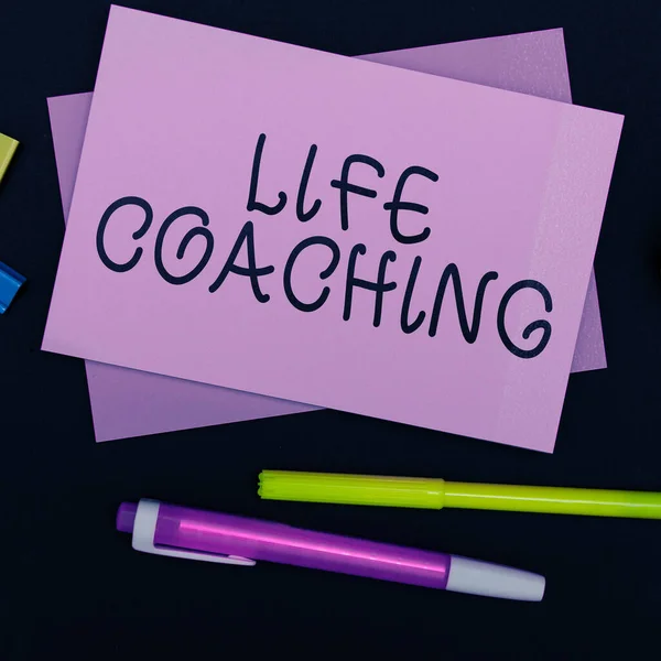 Texto Mano Life Coaching Concepto Negocio Mejora Vidas Por Desafíos —  Fotos de Stock