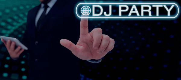 Partisini Gösteren Tabela Radyoda Popüler Müziği Tanıtan Çalan Kişi Anlamına — Stok fotoğraf