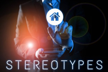 Metin Stereotipleri yazılıyor, belirli tipler tarafından yaygın olarak benimsenen düşünceler için sözcük