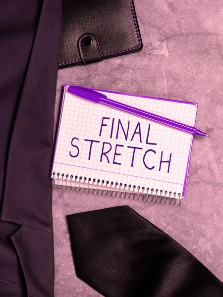 Konceptuell Bildtext Final Stretch Word Skrivet Sista Leg Avslutande Runda — Stockfoto