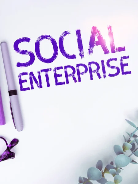 Handwriting Text Social Enterprise Business Concept Επιχειρήσεις Που Βγάζουν Χρήματα — Φωτογραφία Αρχείου