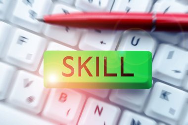 İşaret yeteneğini, iş genel bakış açısını, bildiklerini uygulamada etkili ve kolay bir şekilde kullanma yeteneğini gösteren ilham.