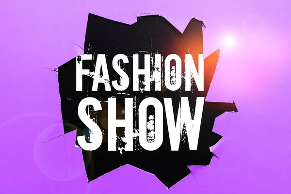 Conceptual Display Fashion Show Internet Concept Exibition Involves Styles Clothing — 图库照片