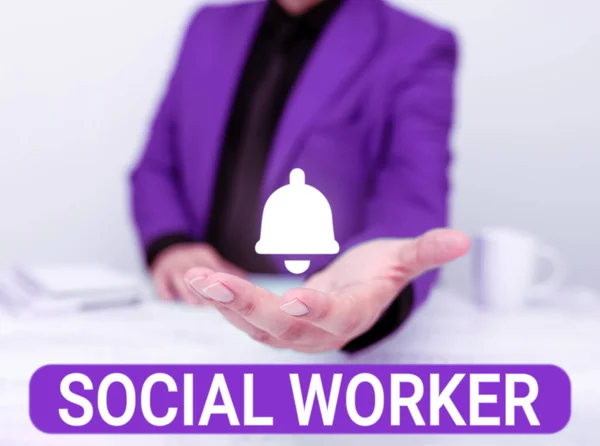 表明社会工作者 来自收入不足或没有收入的国家人员的商业概念援助的文字标志 — 图库照片