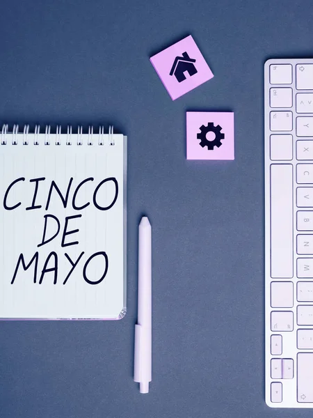 Metin Başlığı Cinco Mayo Yaklaşımı Meksika Amerika Kutlamaları Mayıs Yapıldı — Stok fotoğraf