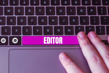 İlham Editörü, Kavram 'ı gösteren metin, bir metnin son içeriğini belirler ve sorumlu kişi anlamına gelir