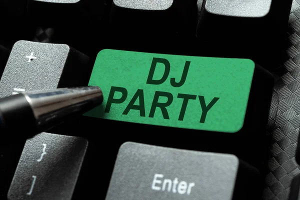 Schreiben Von Textanzeigen Party Internet Konzept Person Die Populäre Musik — Stockfoto