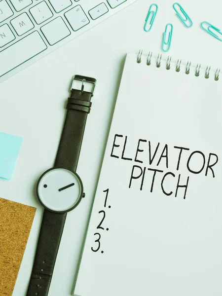 콘셉트 이터피치 Concepeption Caption Elevator Pitch 콘셉트는 제품에 설득력있는 연설을 — 스톡 사진