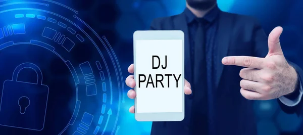 Textschild Mit Party Konzeptfotoperson Die Radio Aufgezeichnete Populäre Musik Vorstellt — Stockfoto