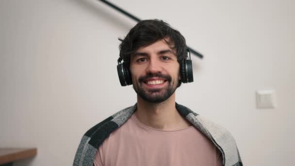Smiling Bearded Man Headphones Looking Camera — стоковое видео