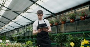 Bir Çiçek ve Bitki Mağazasında Teknoloji ile Verimli Envanter Yönetimi.