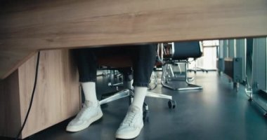 İçimizdeki Gücün Serbest Bırakılması: Şirket labirentinde Zorlukların Fethedilmesi ve Çözümlerin Keşfi.