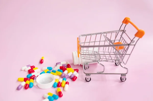Shopping Cart Pills Tablets Light Background — Zdjęcie stockowe