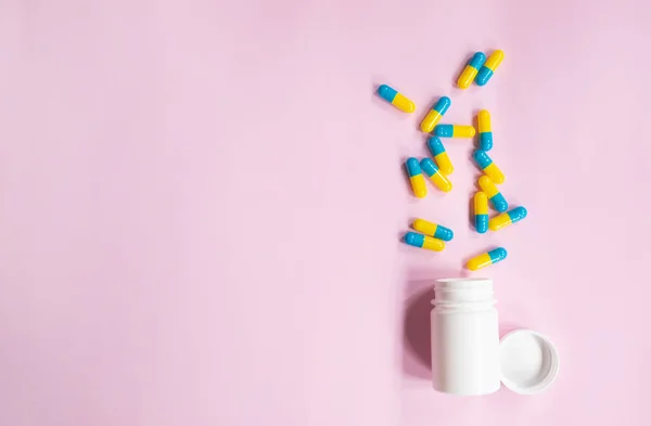 Medicine Bottle Pills Spilled Light Pink Background Medicines Prescription Pills — Stock Photo, Image