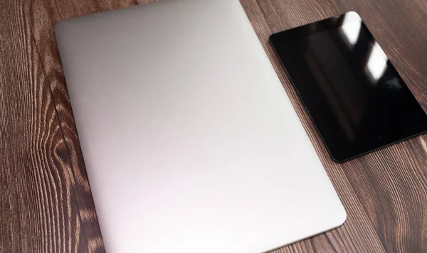 Laptop Moderno Tablet Digital Mesa Madeira Vista Superior — Fotografia de Stock