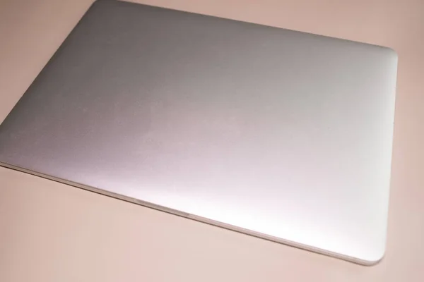 Moderner Laptop Computer Isoliert Auf Beigem Hintergrund — Stockfoto