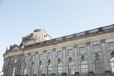 BERLİN, GERMANY - 10 Mayıs: Berlin, Almanya 'da Tipik Sokak Görüşü.  