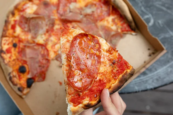 Close View Person Taking Slice Cheesy Tasty Fresh Pizza Close — Stock Photo, Image