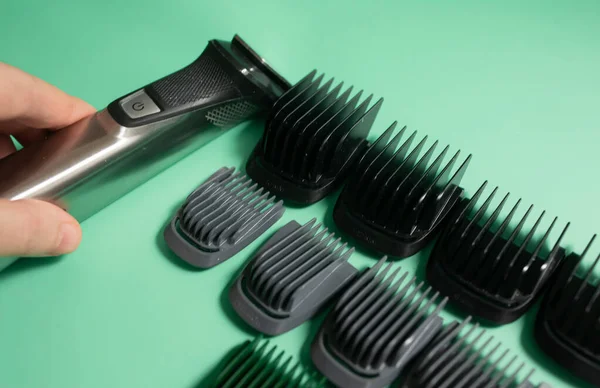 Barbeiro Ferramentas Loja Fundo Verde — Fotografia de Stock