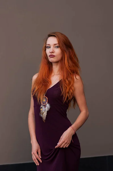 Portrait Beautiful Slim Redhead Girl Wine Boho Chic Dress Handmade — Stok Foto