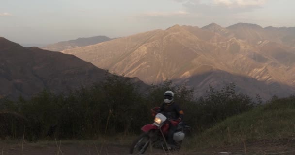 Motocross Mountains Vertical Frame High Quality Footage — Vídeos de Stock