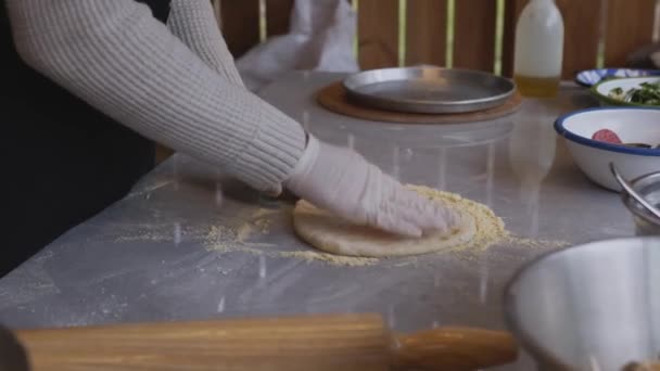 Dig Förtrollande Kulinarisk Odyssey Crafting Perfect Homemade Pizza Expert Hands — Stockvideo