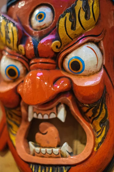 Spaventosa Maschera Nepalese Mercato Maschera Colorata Utilizzata Ballare Festival Annuale — Foto Stock