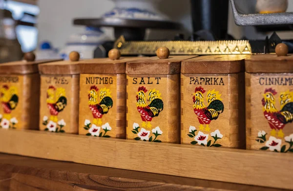 Vintage Trälådor Med Kryddor Sortiment Kryddor Kryddlådor Köket Sortiment Torra — Stockfoto