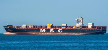 Büyük konteynır gemisi MSC Meline Vancouver Canada limanında ankort edildi. Konteyner MSC Akdeniz Nakliye Şirketi, konteyner taşımacılığında dünya lideri. 16 Mayıs 2023