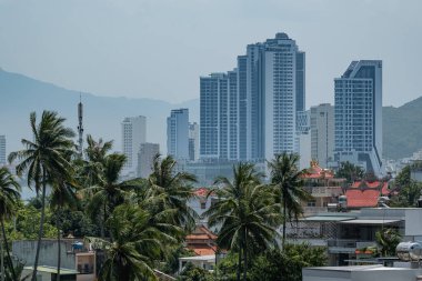 Nha Trang 'ın şehir manzarası, Nha Trang şehrinin gündüz manzarası, Vietnam' ın popüler turizm beldesi. Orta Vietnam 'daki ünlü kültür turizmi şehri. Seyahat fotoğrafı - 30 Mart 2024