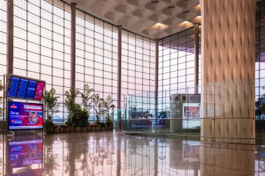 Mumbai Uluslararası Havalimanı INDIA 'da modern ve fütüristik iç tasarım ve mimari. Chatrapati Shivaji Uluslararası Havaalanı. Geometrik desenli çağdaş bina - Mar 24. 2024