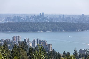 Büyük Vancouver City Skyline, Kıbrıs Dağı Vancouver Outlook Batı Vancouver BC Kanada manzaralı. Şehir merkezindeki Vancouver şehri ve Harbour Panorama manzarası. Seyahat fotoğrafı, metin için boşluk kopyala