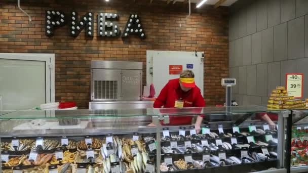 Kyiv Ukraine Ocak 2022 Süpermarketin Balık Bölümü Süpermarket Hipermarket Süpermarket — Stok video