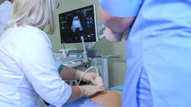 Kyiv Ukraine Ruary 2022 Amniocentes Fostervätsketest Ultraljudsundersökning Gravid Kvinnas Foster — Stockvideo